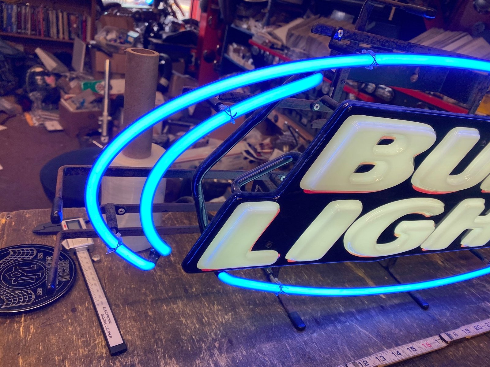 img1694_76d9a605-b95f-439f-8d89-2eff6db8c980.jpg Bud Light Neon Sign Bar Light Vtg Tavern Budweiser Breweriana Beer Tap room Cave