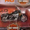 img1725-1.jpg Maisto Harley Davidson Motorcycles 1/18 Scale Series 34 2006 Dyna Street Bob