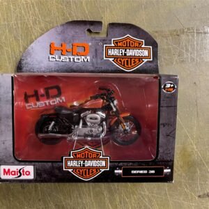 Maisto Harley Davidson Motorcycles 1/18 Scale Series 38 2007 XL 1200N Nightster