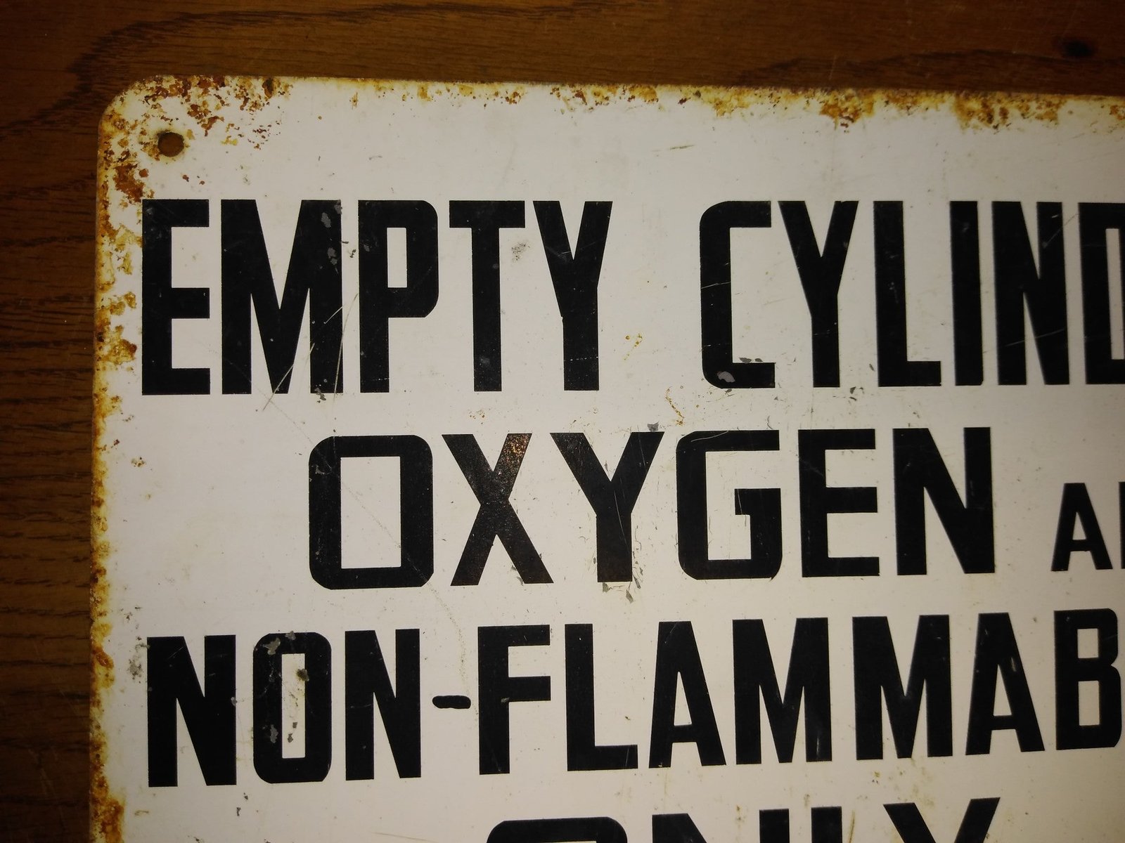 Vintage Empty Cylinders Oxygen Non Flammables Only Steel Industrial Sign 14"x10"