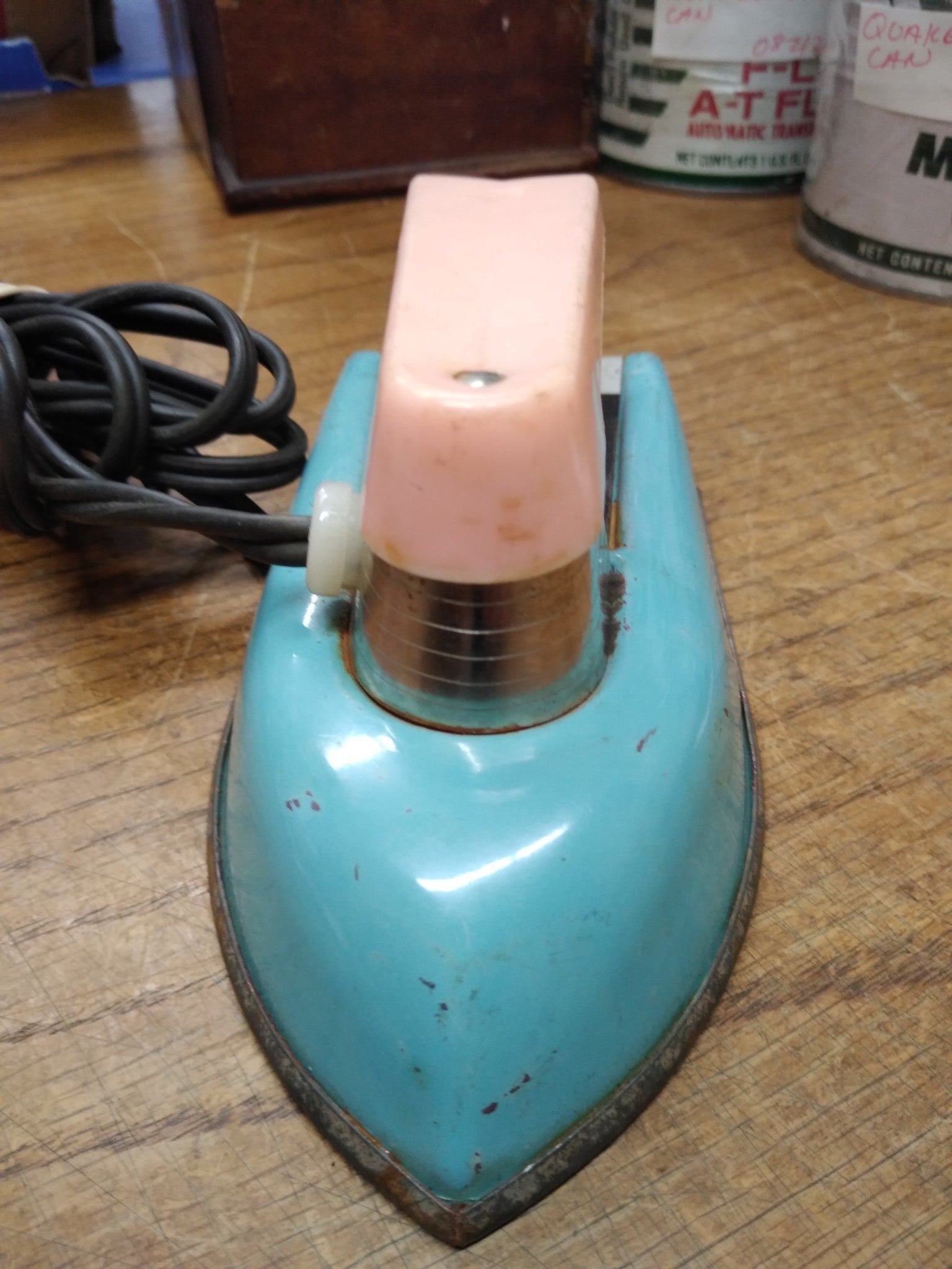 img20210826143628596.jpg Vtg Toy Nassau Travel Childs Clothing Iron Pink Blue Working