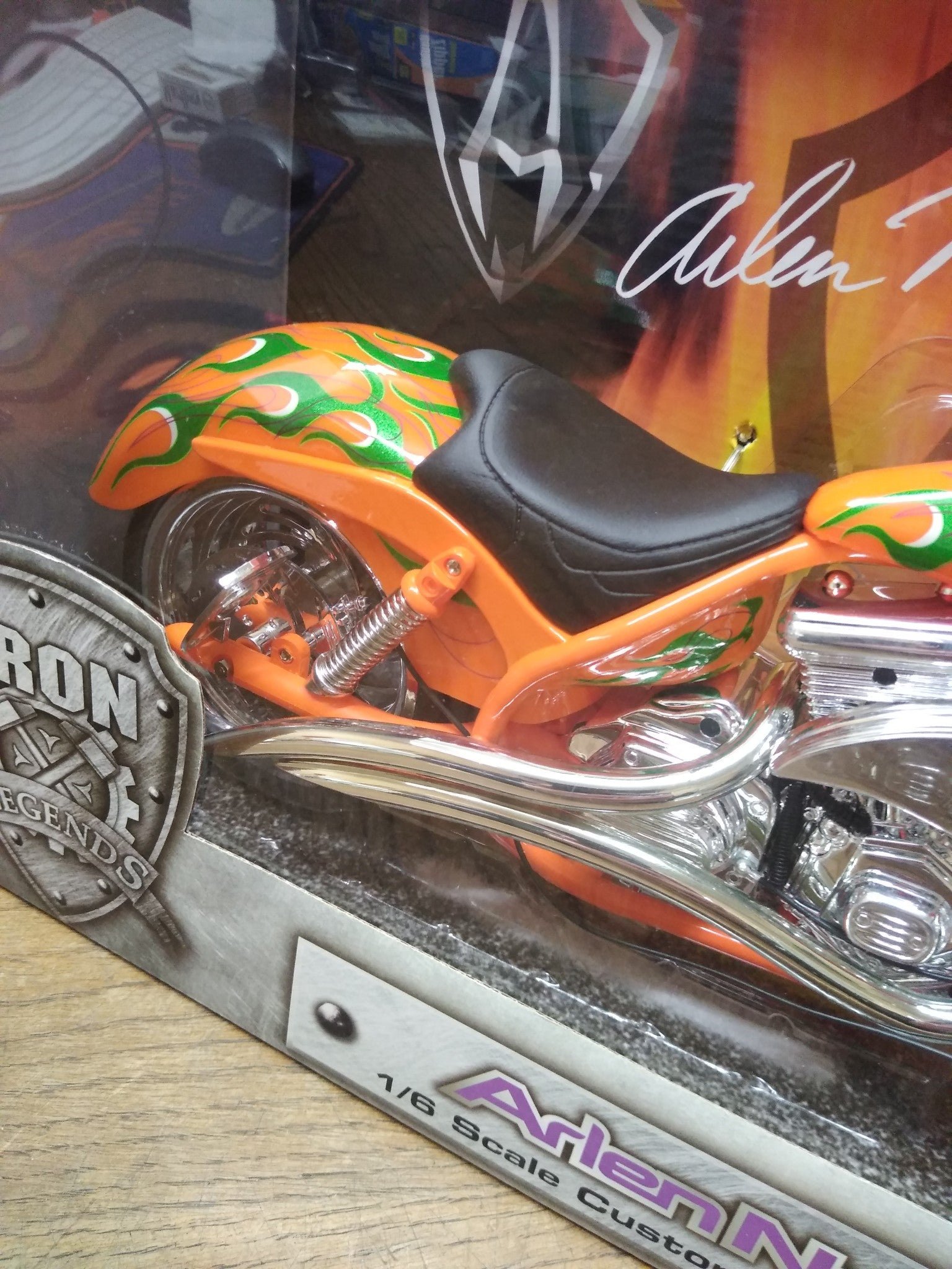 NIB Arlen Ness Iron Legends Custom Motorcycles 1/6 Scale Orange Green Chopper