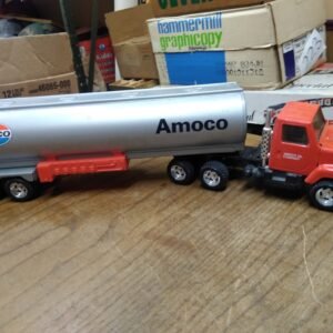 img20221003150538153.jpg Vtg Ertl Amoco Oil Co. Red International Semi Truck Tanker Set Pressed Steel Toy