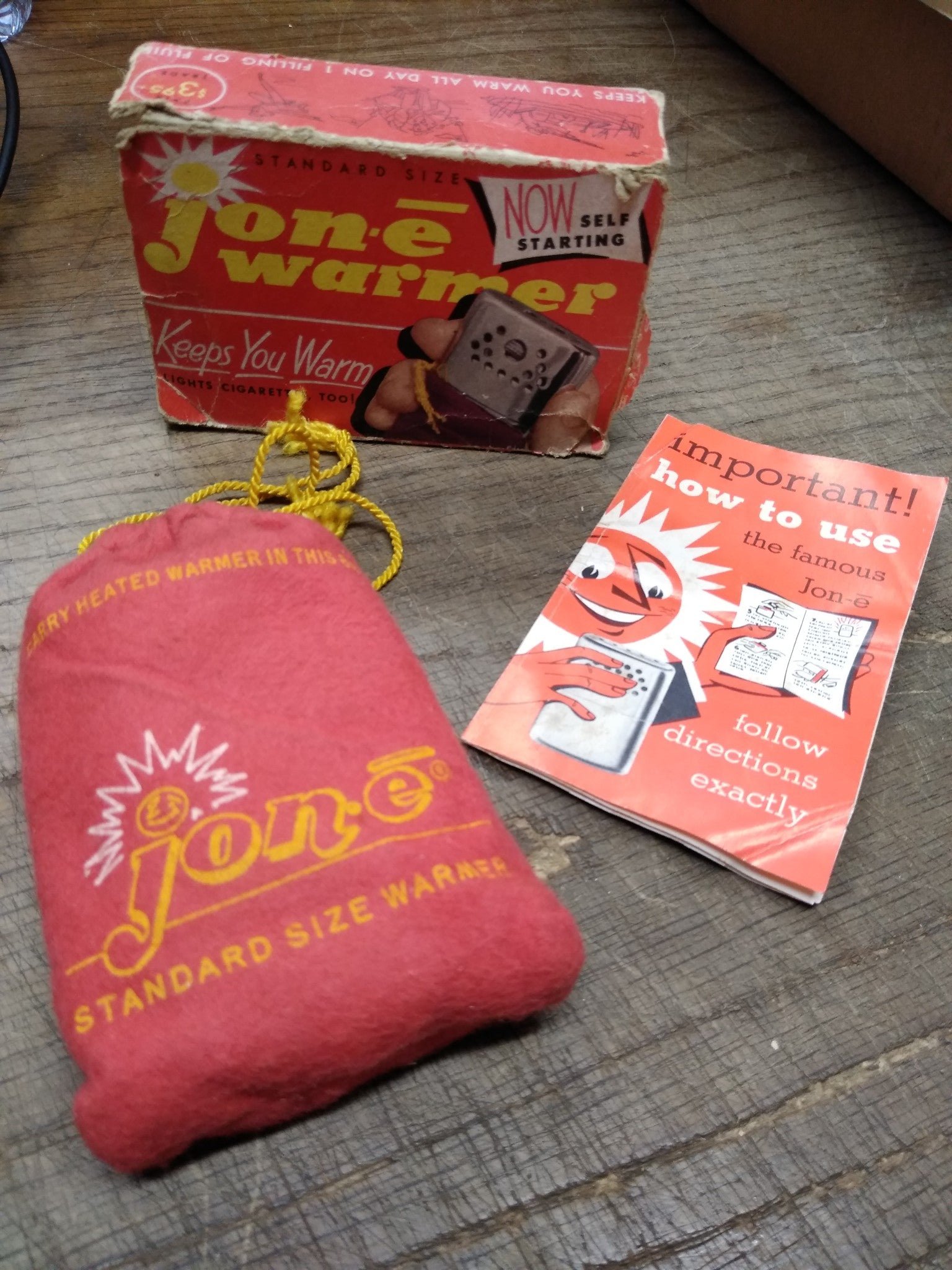 Vtg Unused Jone Aladdin Hand Warmer Keeps You Warm Hunting Hiking Original Box