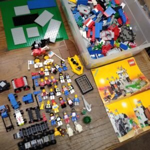 Huge Assorted Lego Parts Many Mini Figures Lot Horses Barding Saddles Swordsman