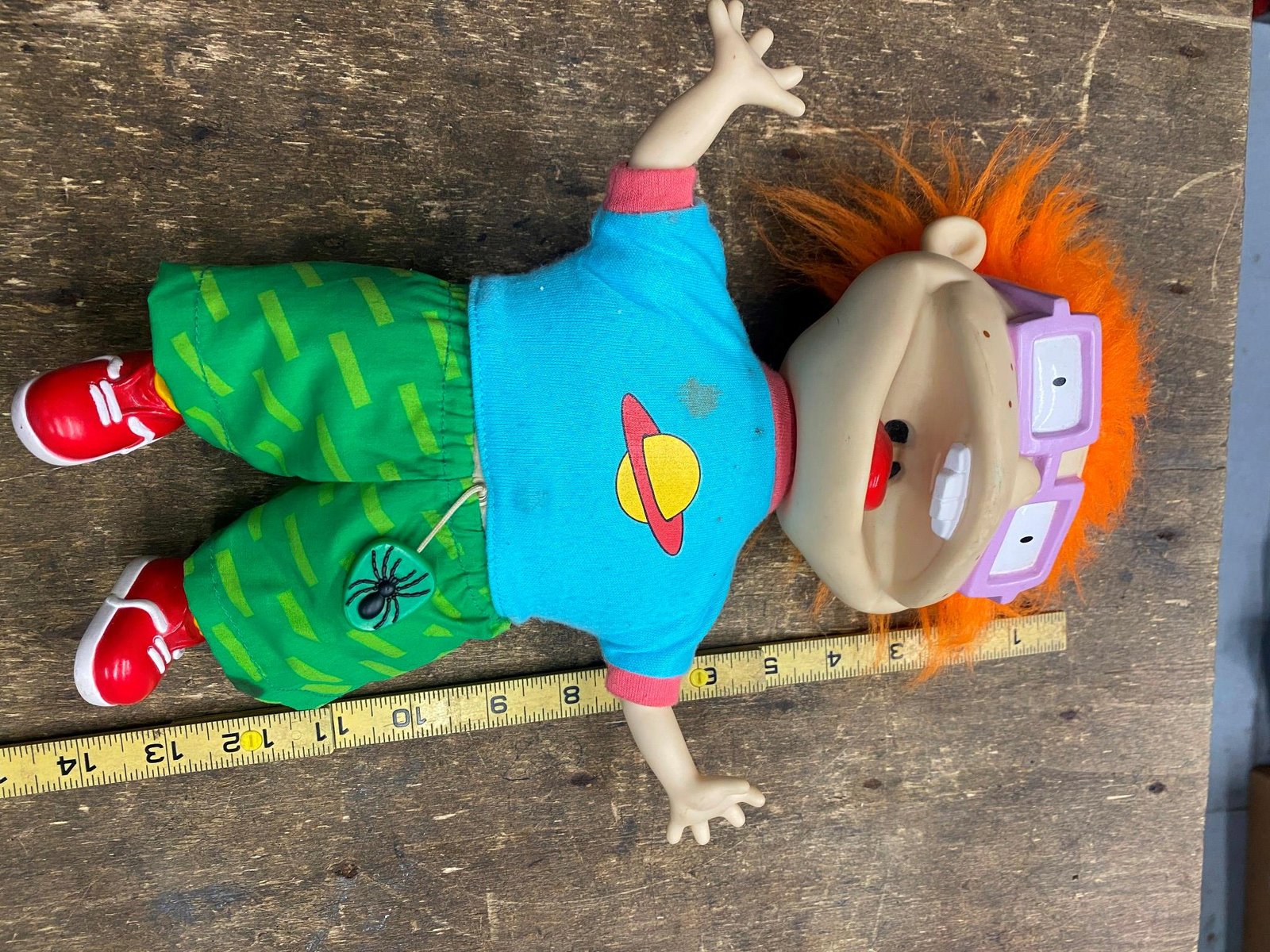 img3050_acf9a3df-5fd0-451b-b2e5-47685db900f6.jpg Nickelodeon Rugrats Chuckie Finster Scared Scream and Shake Doll 1997 Mattel