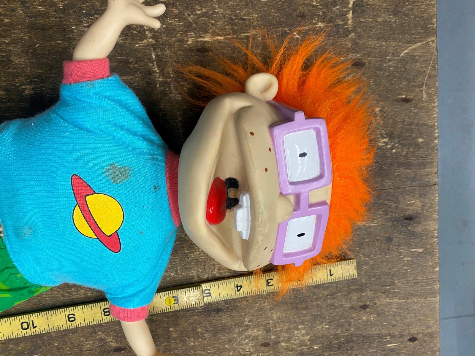 img3051_9b37f062-848e-44f3-8a9f-fd01b1fb91cb.jpg Nickelodeon Rugrats Chuckie Finster Scared Scream and Shake Doll 1997 Mattel
