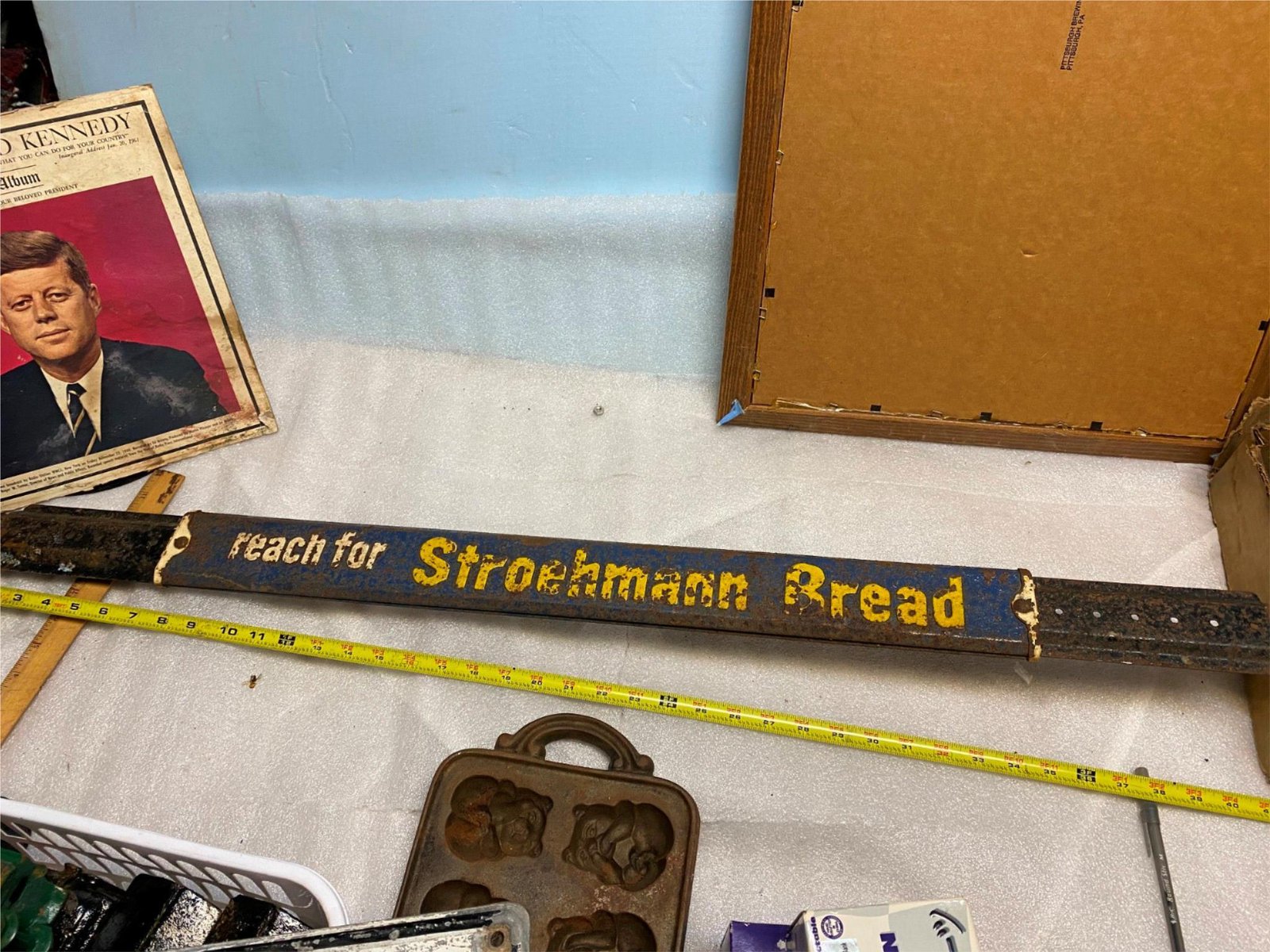 VINTAGE Stroehmann Bread Door Push Pull Metal Sign Handle Advertising Gen Store!