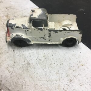 vintage!! TOOTSIE CAST toy truck white 1950s RARE antique U.S.A. Ford Tow truck