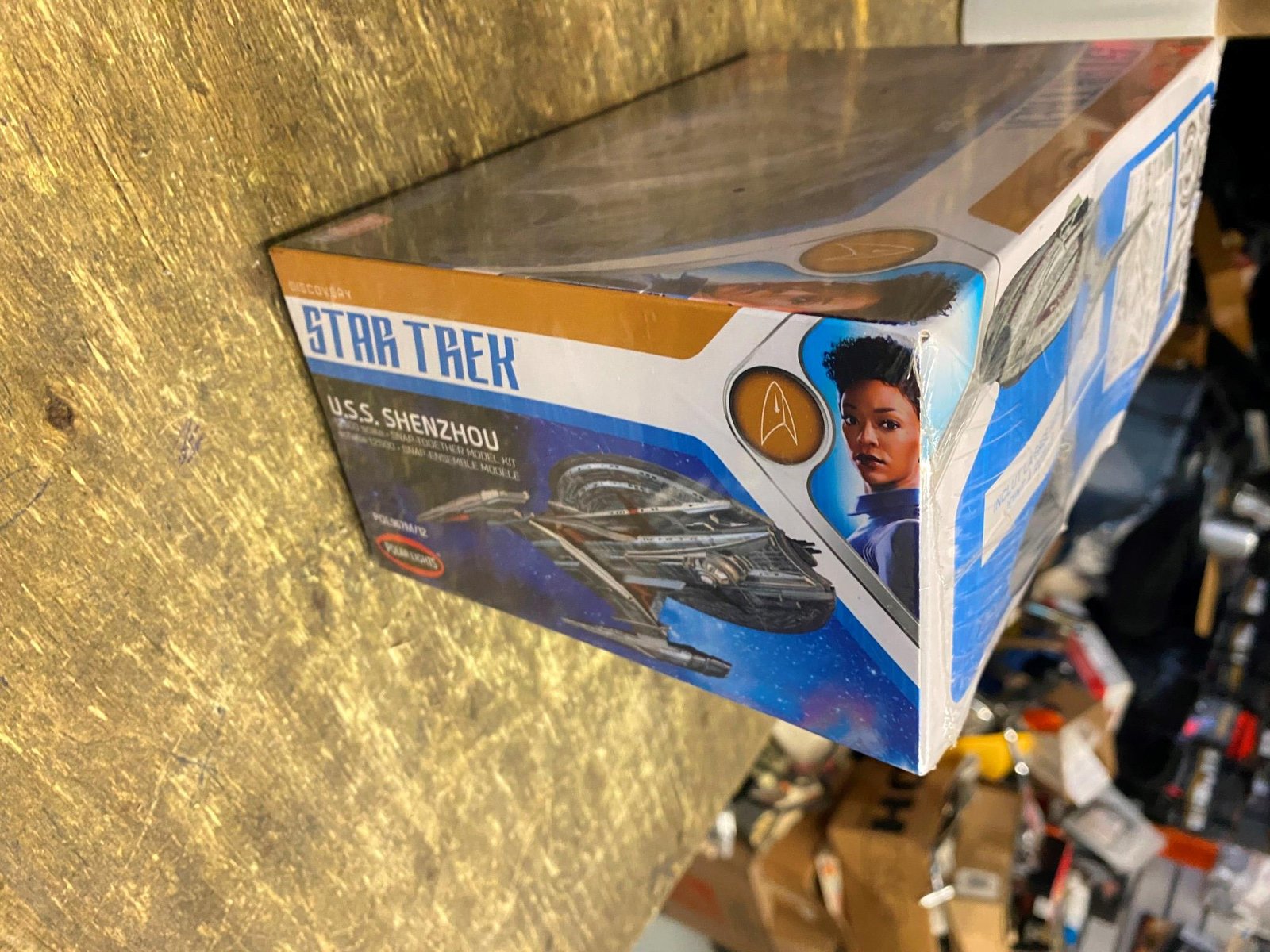 Polar Lights #967M Star Trek U.S.S. Shenzhou NCC-1227 1/2500 Snap-it Model Kit