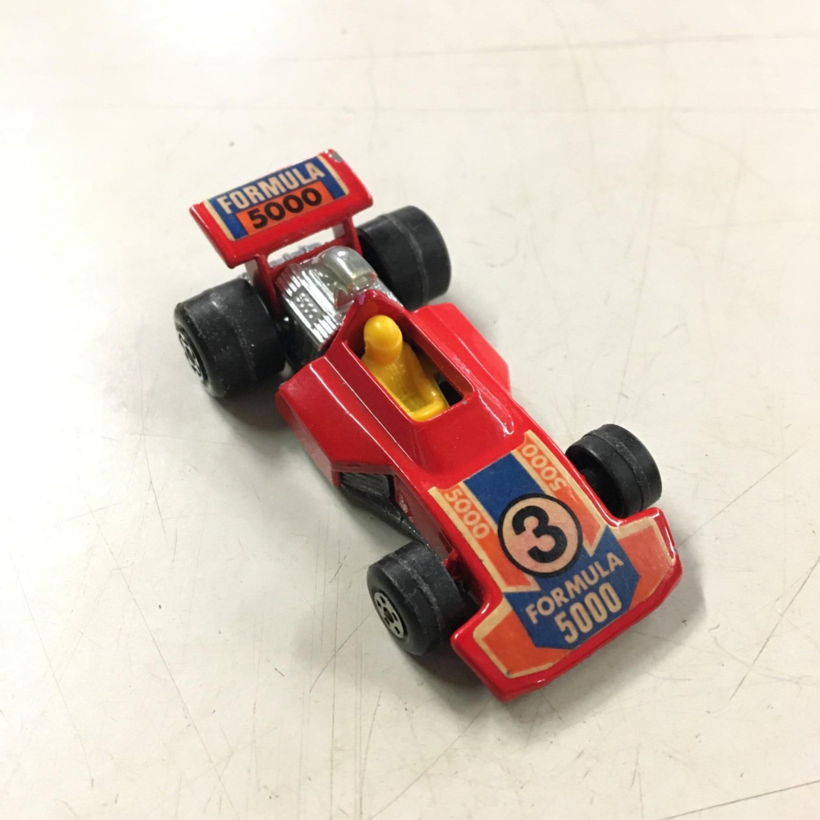 img6031_97ec0fdf-f903-4eaa-95e4-3a17b9b4c387.jpg Matchbox Superfast No. 36 Red Formula 5000 Lesney 1975 toy car # 3 Made England