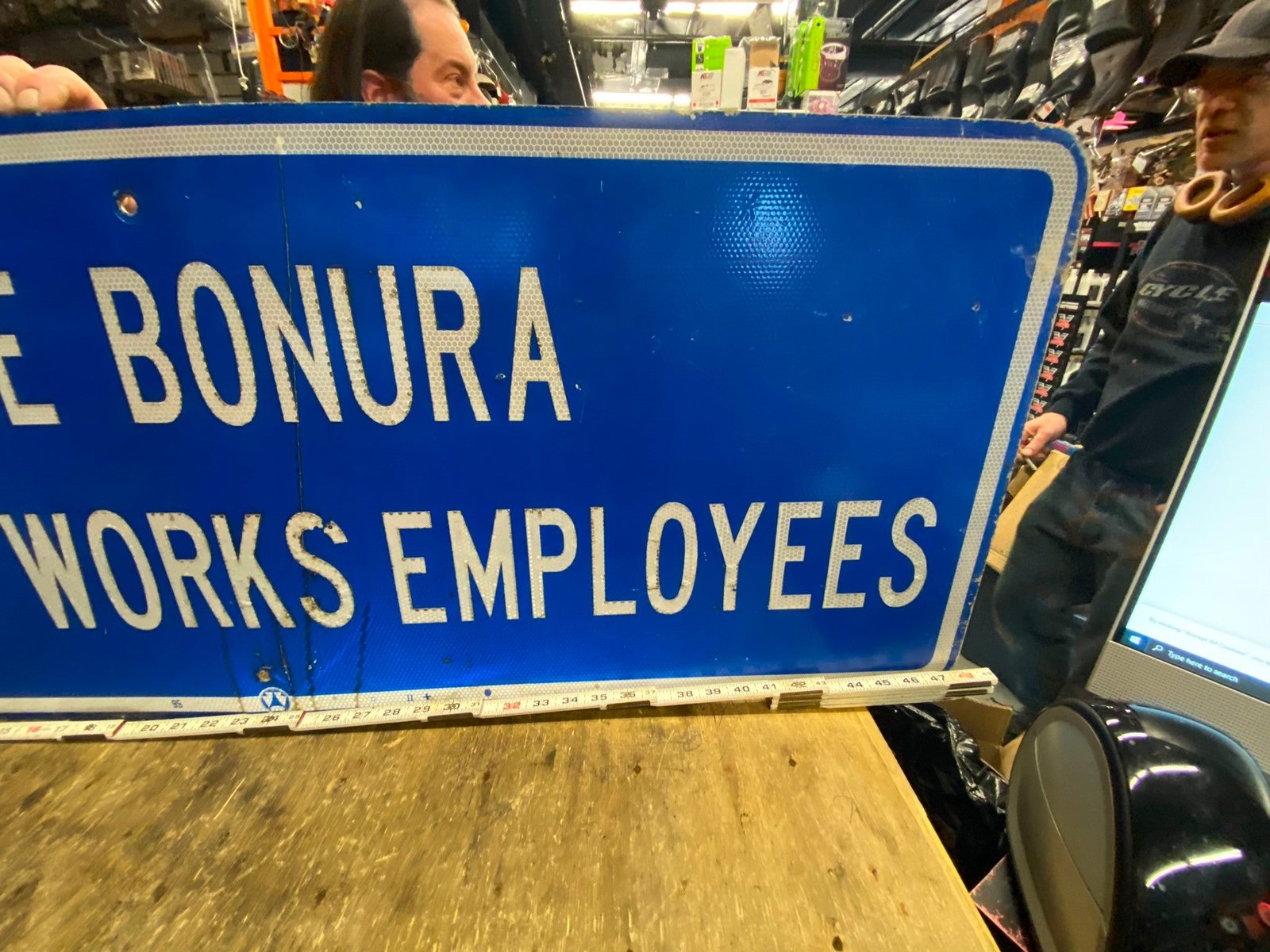 img6034_2f072dc9-3fd9-4761-9a12-6e56614b91e2.jpg Vtg Sign Bonura Cabinet Works Pgh Pa Road Sign 48x18 alum Road Advertising Cave