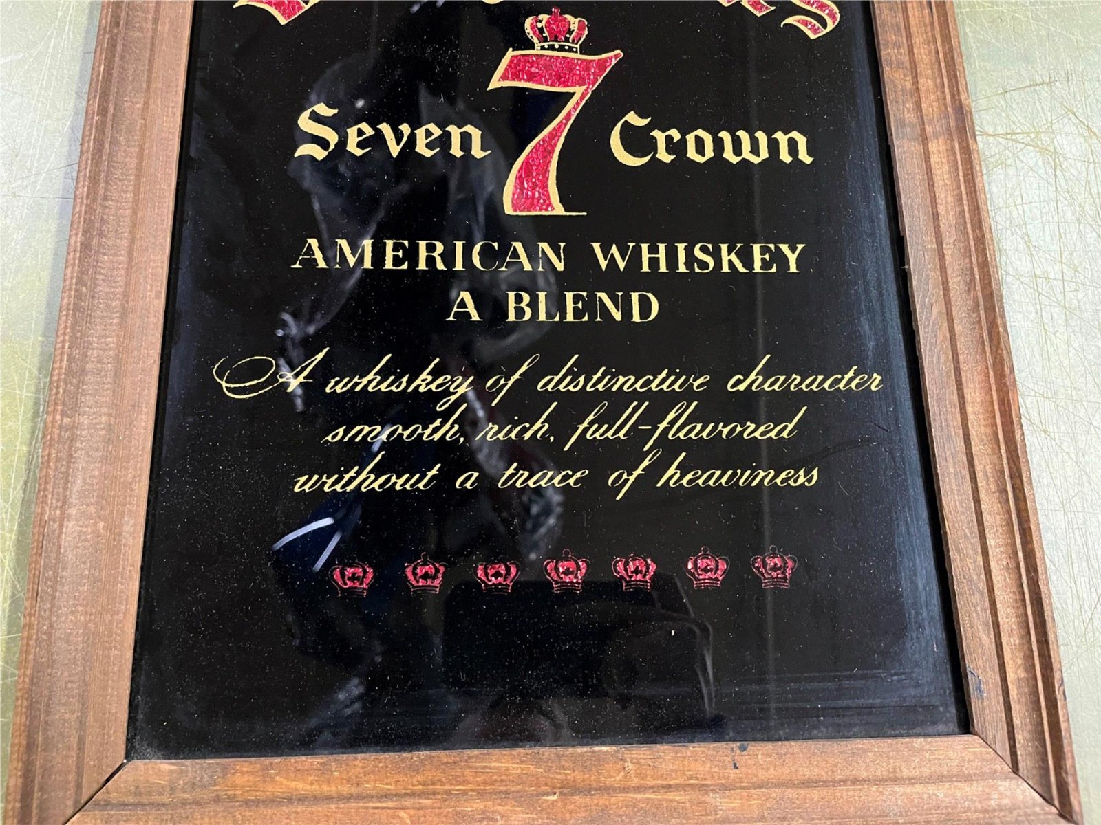 img6530_390efefa-dbd5-4dbf-ac0f-06165543127e.jpg vtg 1980s Made In USA Seagrams 7 Crown American Whisky Mirrored Advertising Sign