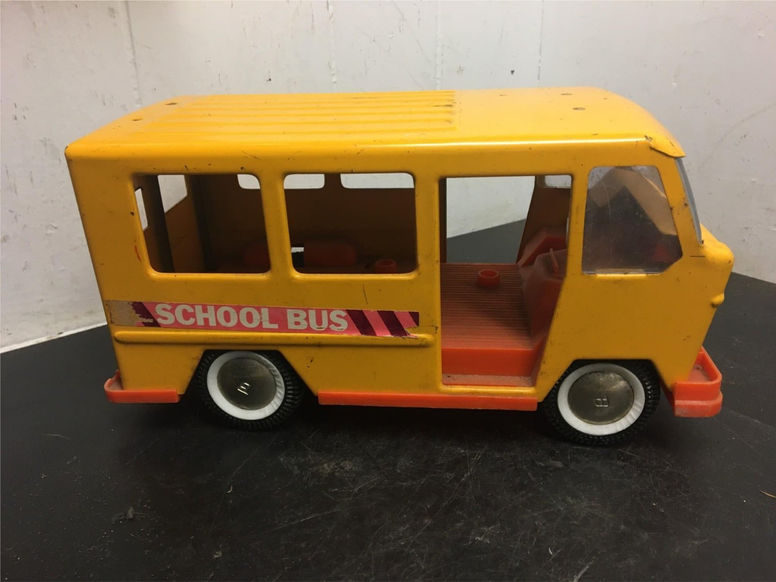 img6883.jpg RARE Vintage Buddy L School Bus Original pressed steel USA toy vehicle used nice