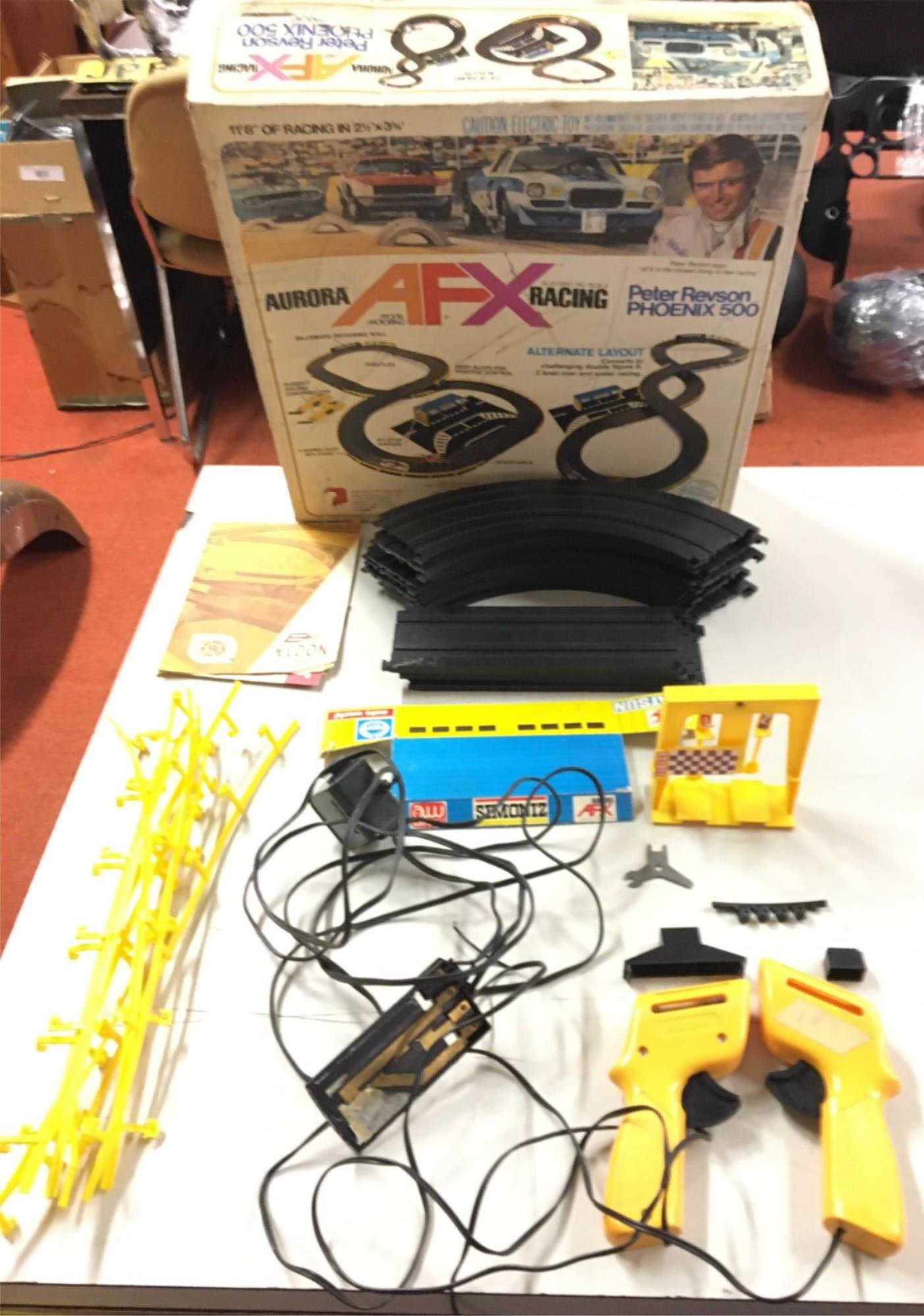 Vtg1974 aurora afx electric race track set 2211 HO scale toy hobby collectible