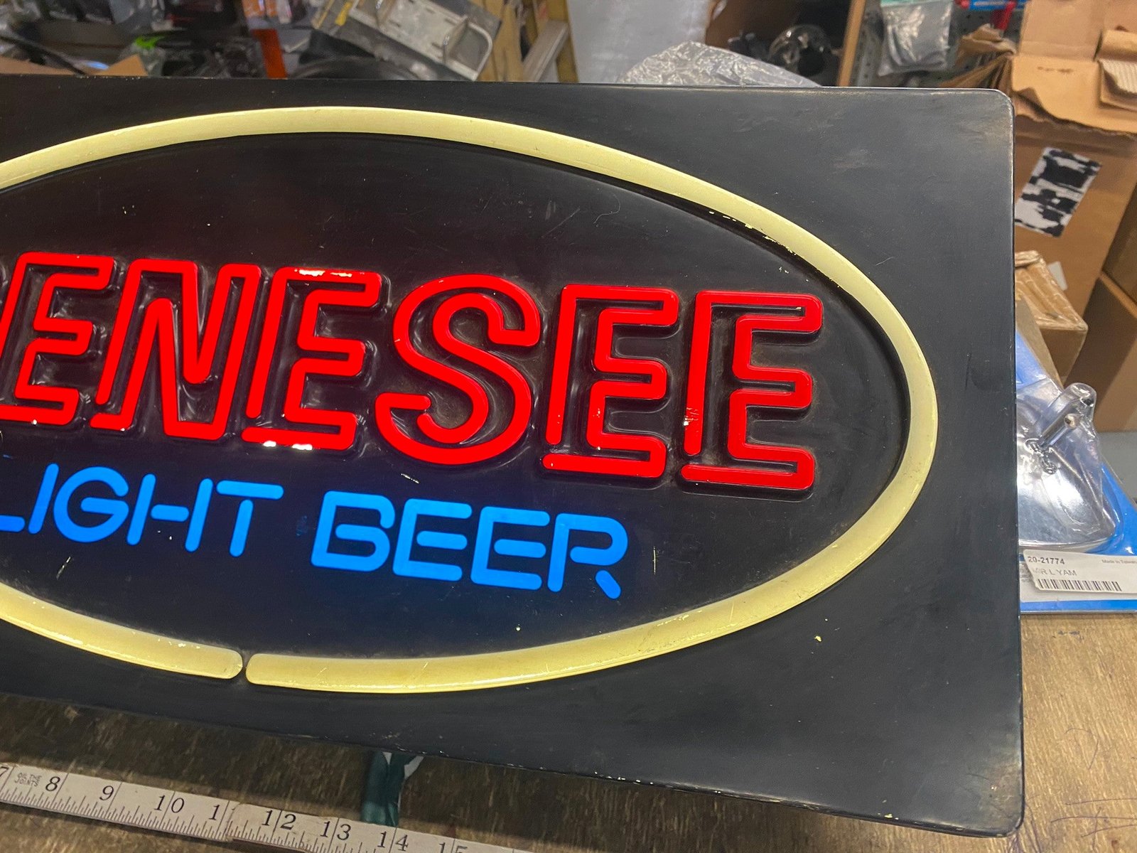img6990_6fd9f5ae-7b21-4c30-aba3-8ee97629b5b4.jpg Vtg Genesee Light Beer Sign Bar Room Tavern Man Cave Wall Collectible 23x11