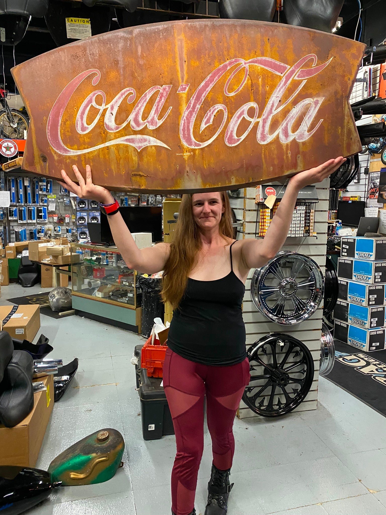 img8150_eb94c62f-ac63-4b46-b28d-4e4244dfdaa8.jpg Vtg 1950's Coke Coca Cola Fishtail Sign Great Patina Tin Advertising Soda Collec
