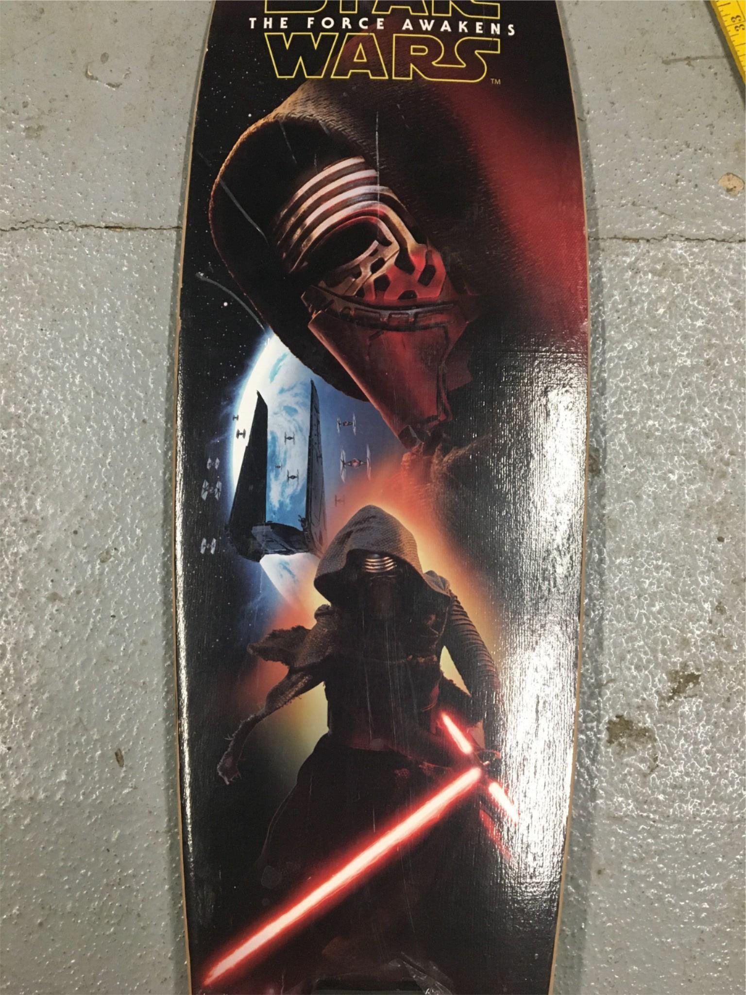 img8977.jpg New Vintage STAR WARS the force awakens rule the galaxy skate board collectors