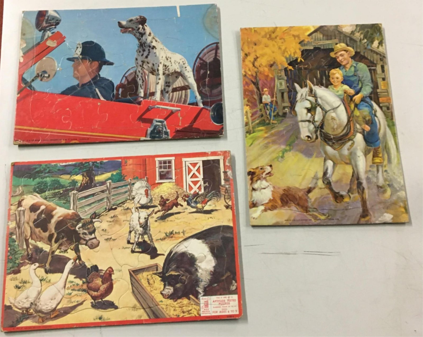 img9237_105082f8-b59f-404d-a4e7-632b9b9d0a73.jpg 2 1950s EE Fairchild Corp. 1 Milton Bradley Puzzles House Dog Barnyard toys game