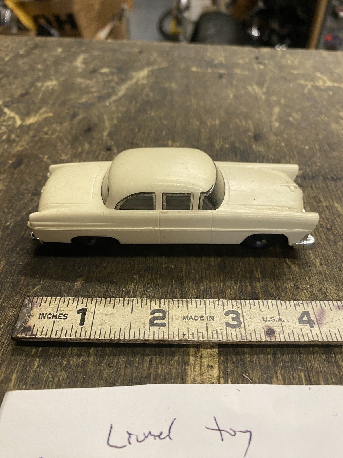 1950s postwar Lionel  Toy Train 6414 premium white auto loader car Acc Vtg