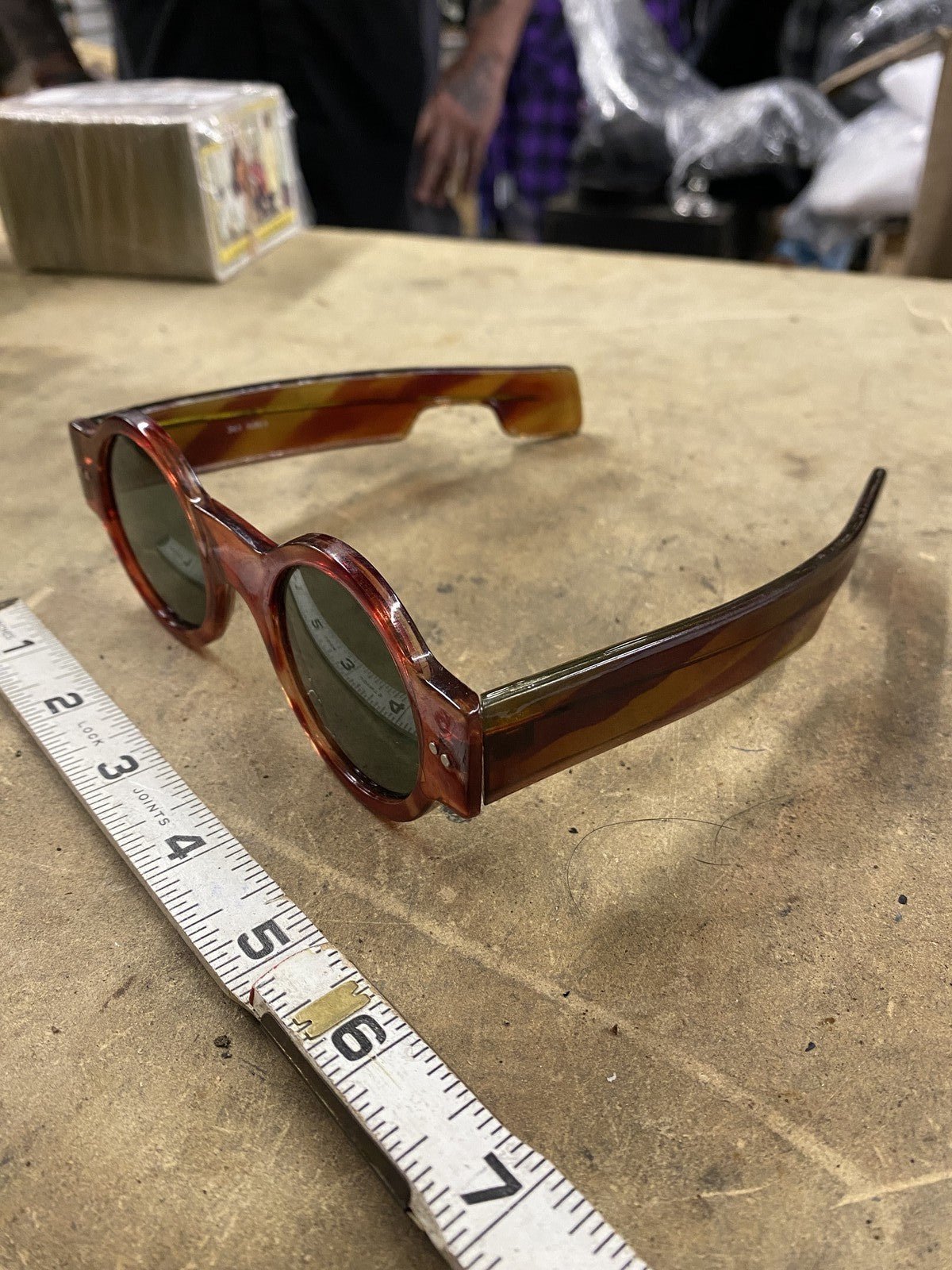 product-img-tortise_glasses-0-abd9d3af-6997-43bc-a065-847ae62536e9.jpg 1960s Vintage Novelty Sunglasses Round Faux Tortoiseshell Green Lenses Classy