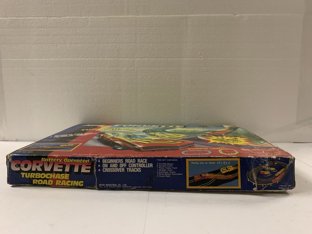 thumbnailimg-8268.jpg ARTIN Corvette Battery Operated Turbochase Road Racing No. 10011