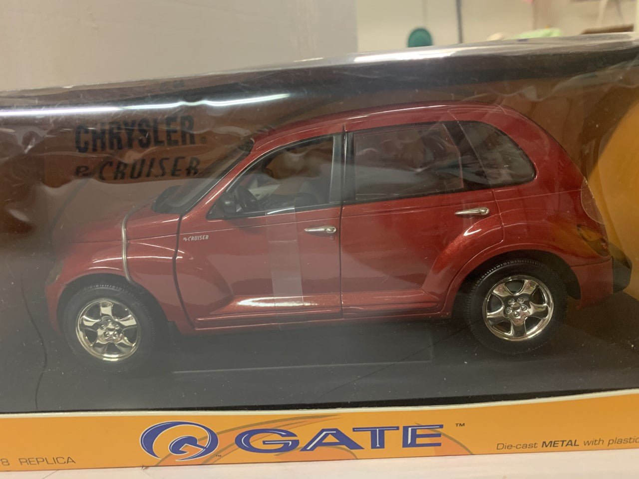 2001 Gate PT Cruiser 1:18 Diecast Replica Red Car NIB Toys